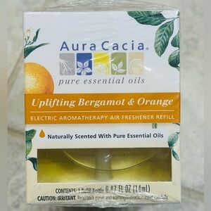 Aura Cacia Uplifting Bergamot & Orange
Electric Aromatherapy Refills
Set of 3